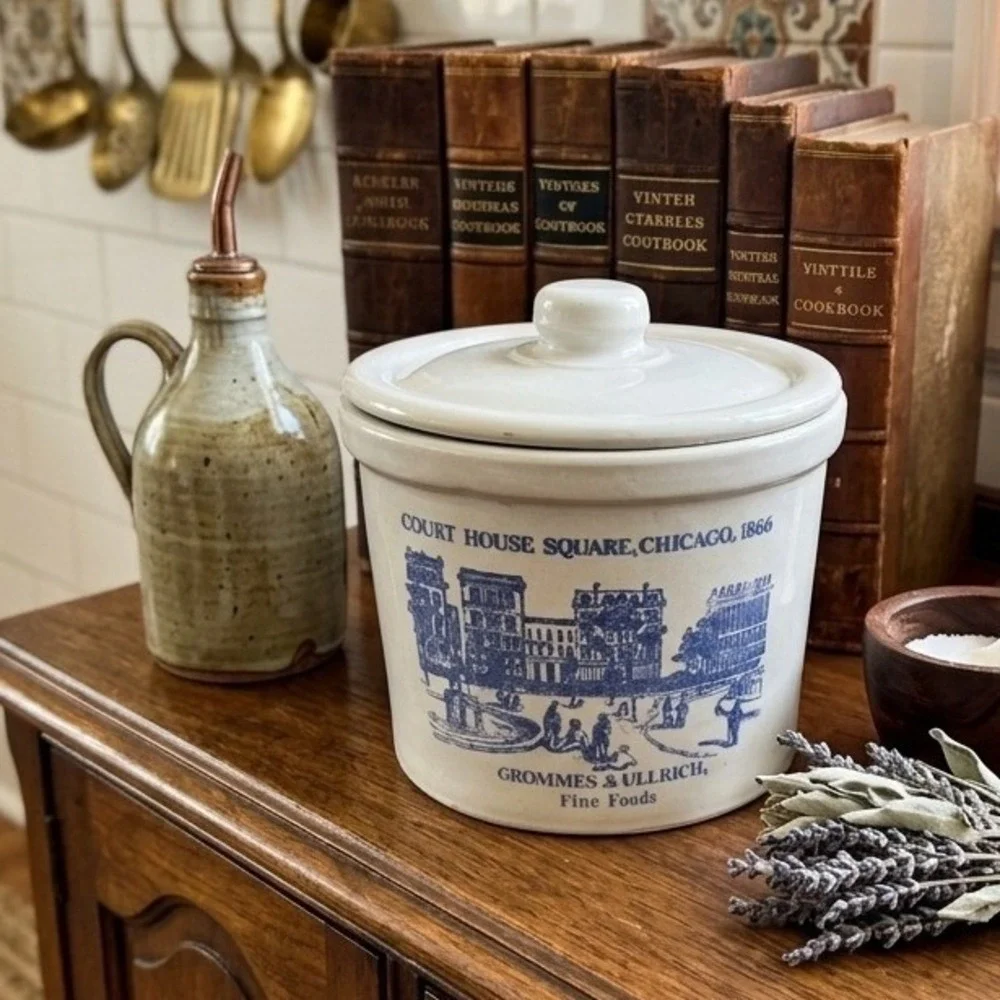 Grommes & Ullrich Fine Foods Chicago‎ 1866 Ceramic Crock with Lid Blue White